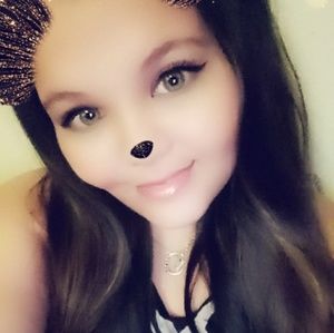 Meet your Posher, Krystal